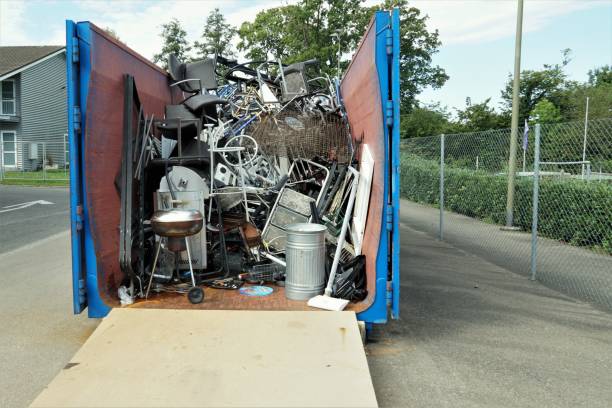 Best Professional Junk Removal  in Loughman, FL